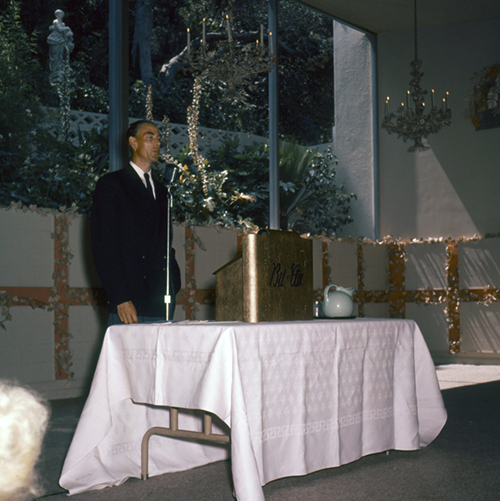 Dr. King delivers a spiritual dissertation to an audience at the Hotel Bel-Air in California in 1959.